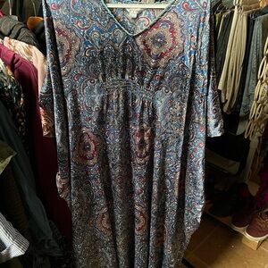 Vanity Fair Blue and Red Paisley Kaftan